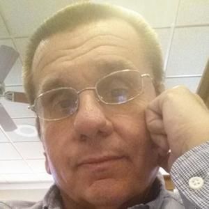 Meet your Posher, Glenn